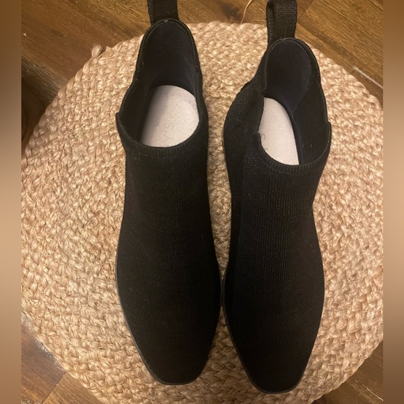 Rothy’s onyx black merino wool ankle boot - Picture 2 of 6